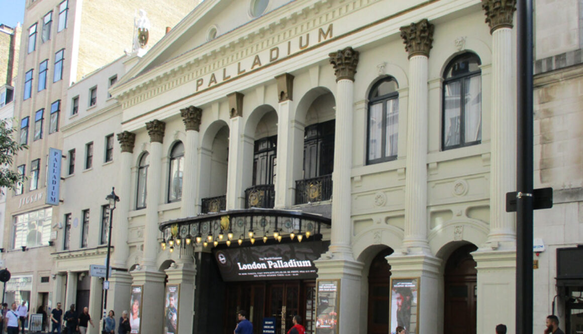 london_palladium_theatre-3369330078